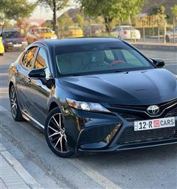 تۆیۆتا کامری